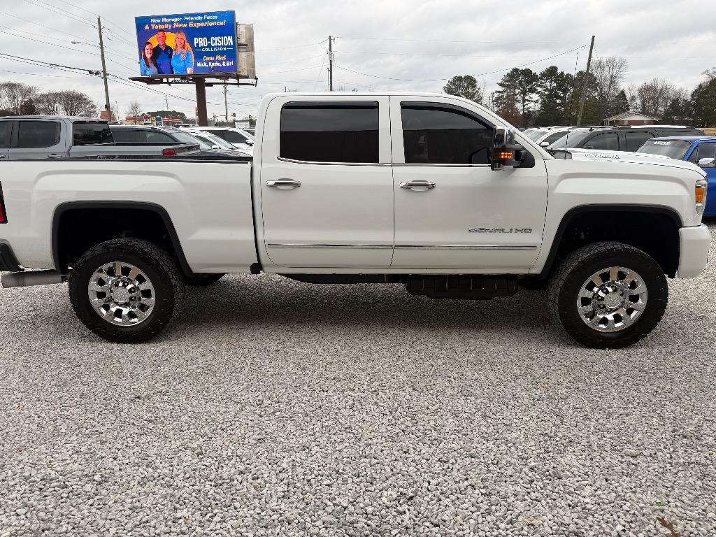 2017 GMC Sierra 2500 Denali HD Denali's photo