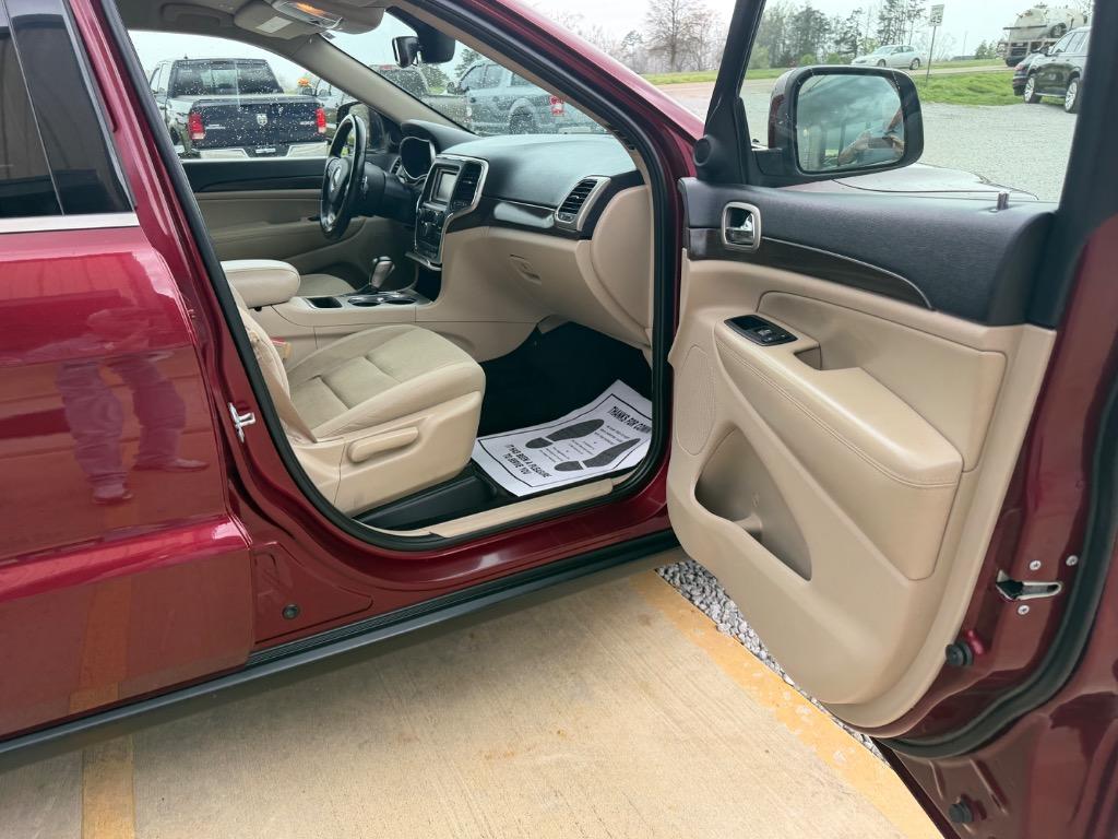2017 Jeep Grand Cherokee Laredo E - Photo 11
