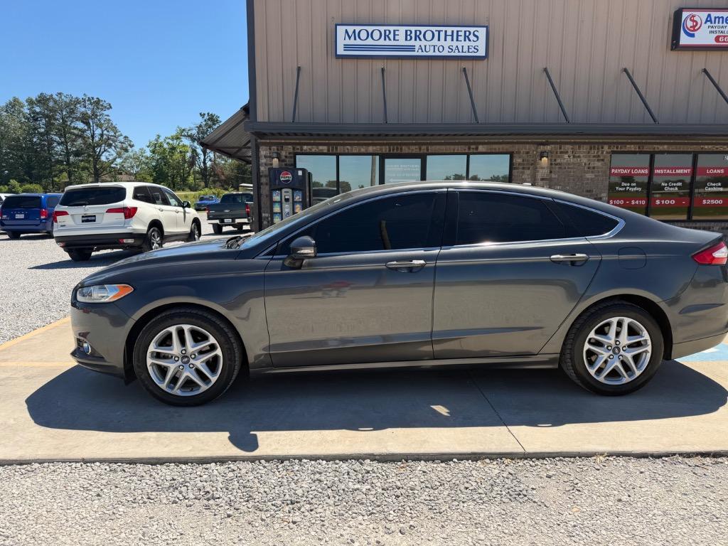 2016 Ford Fusion SE FWD's photo