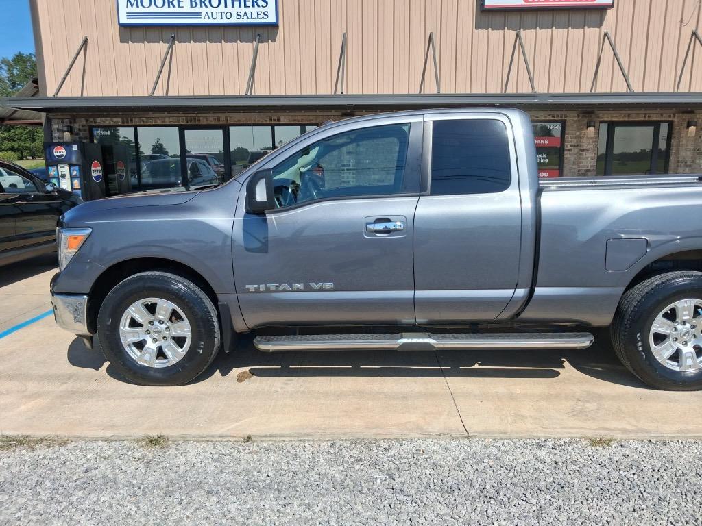 2018 Nissan Titan SV